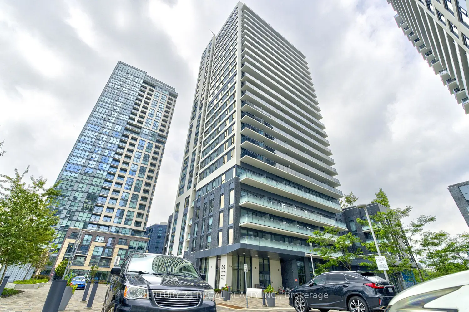 30 Samuel Wood Way 412
