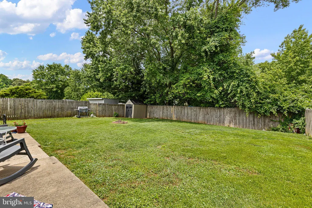 14 Bach Drive, Newark, DE 19702