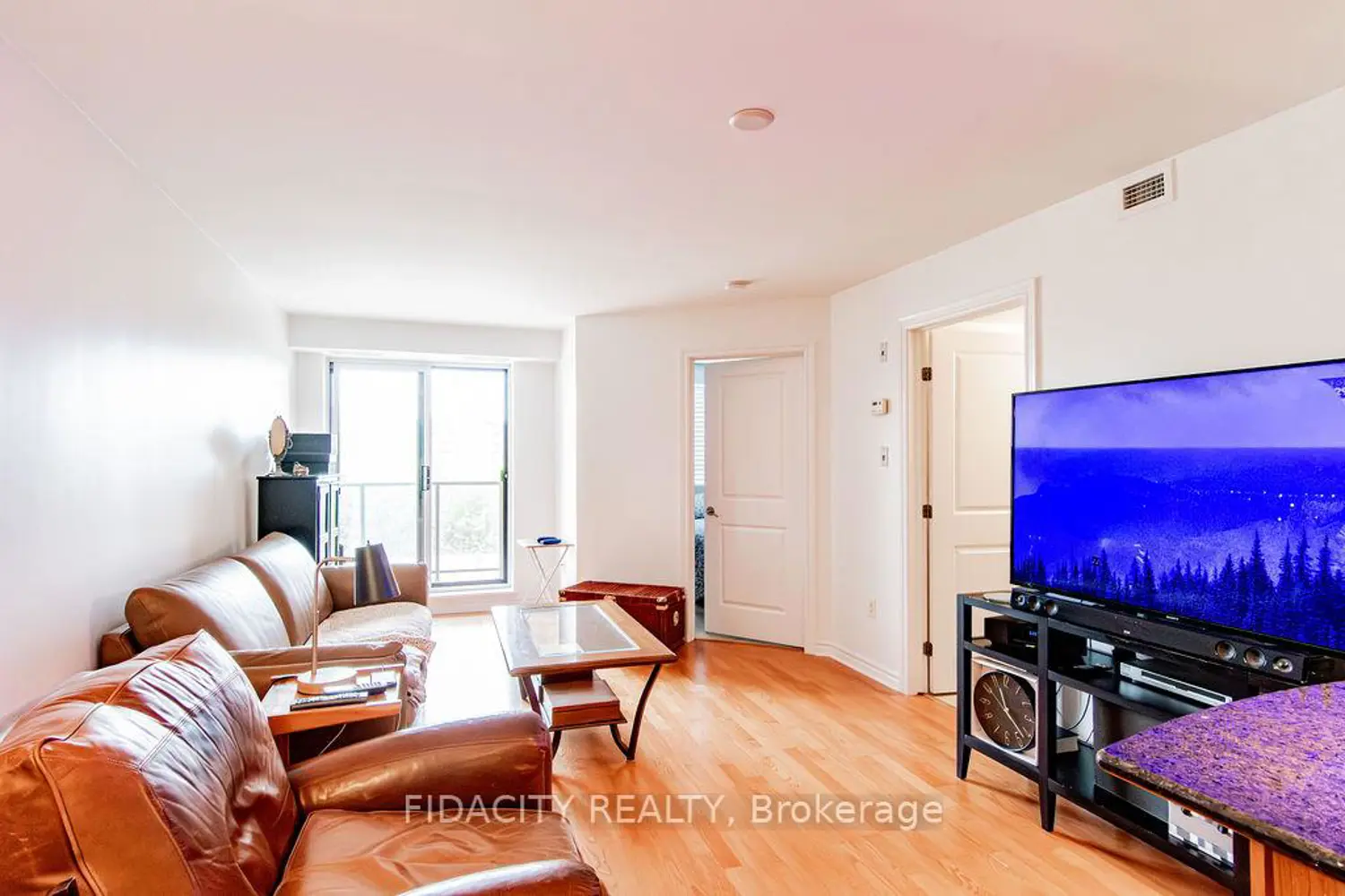 314 Central Park Drive 602 photo 5