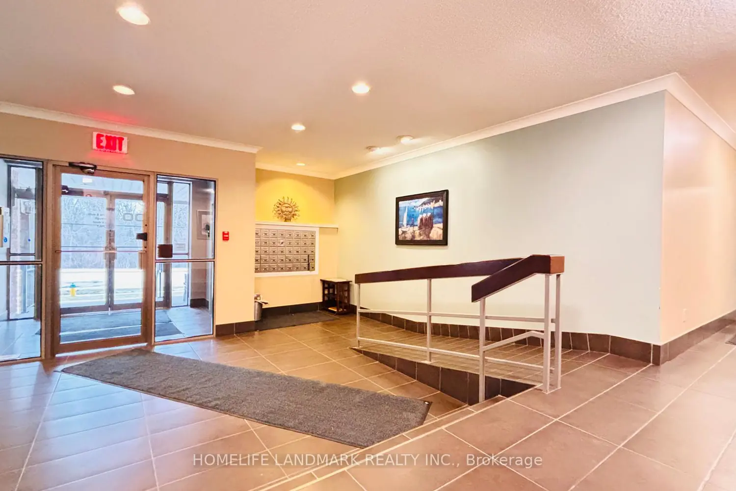 300 Keats Way #207 photo 3