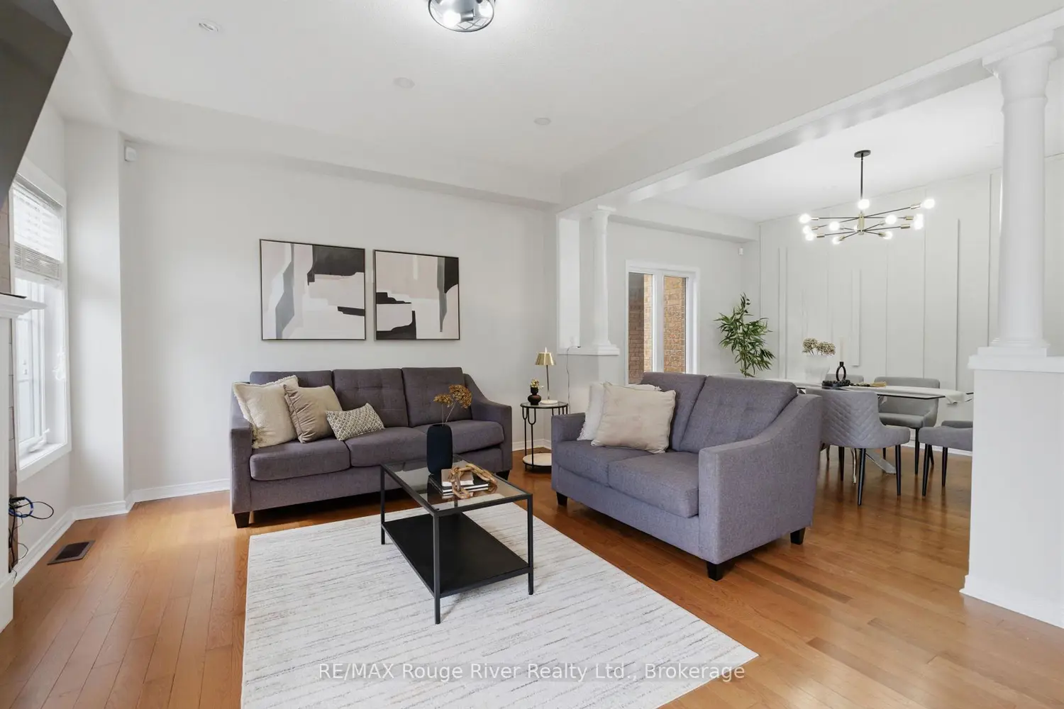 86 Edwin Carr Street photo 4