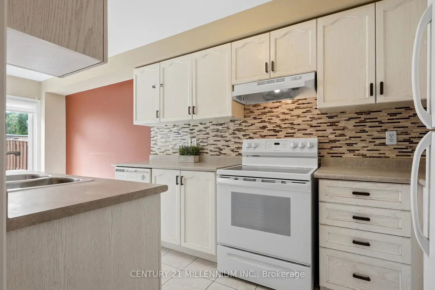 6399 Spinnaker Circle 6 photo 4