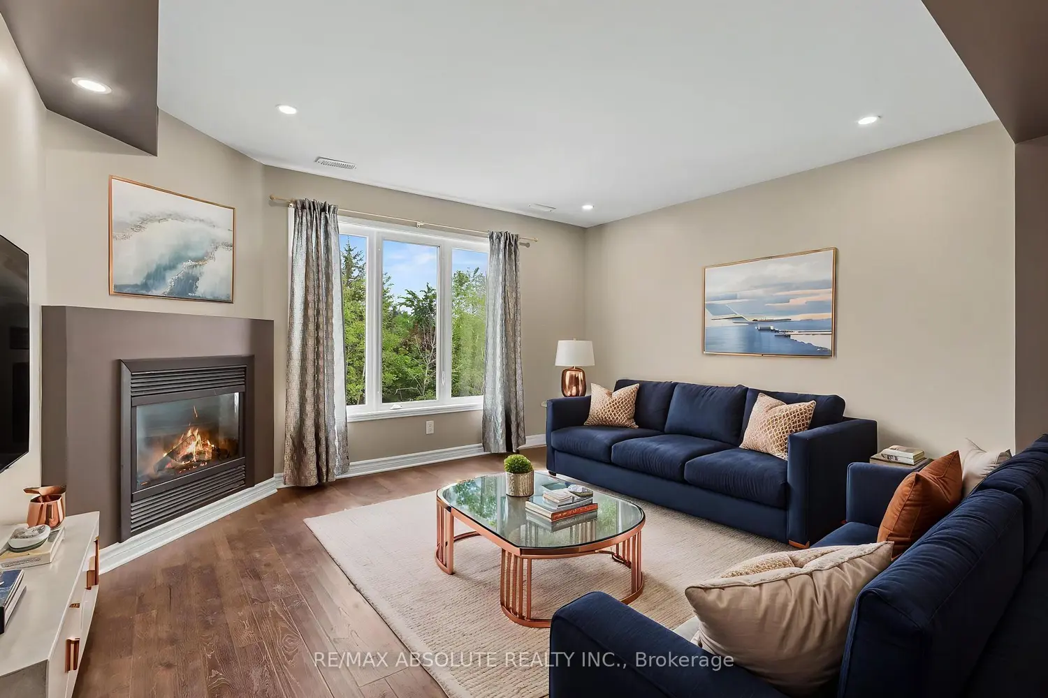 294 Cresthaven Drive photo 2