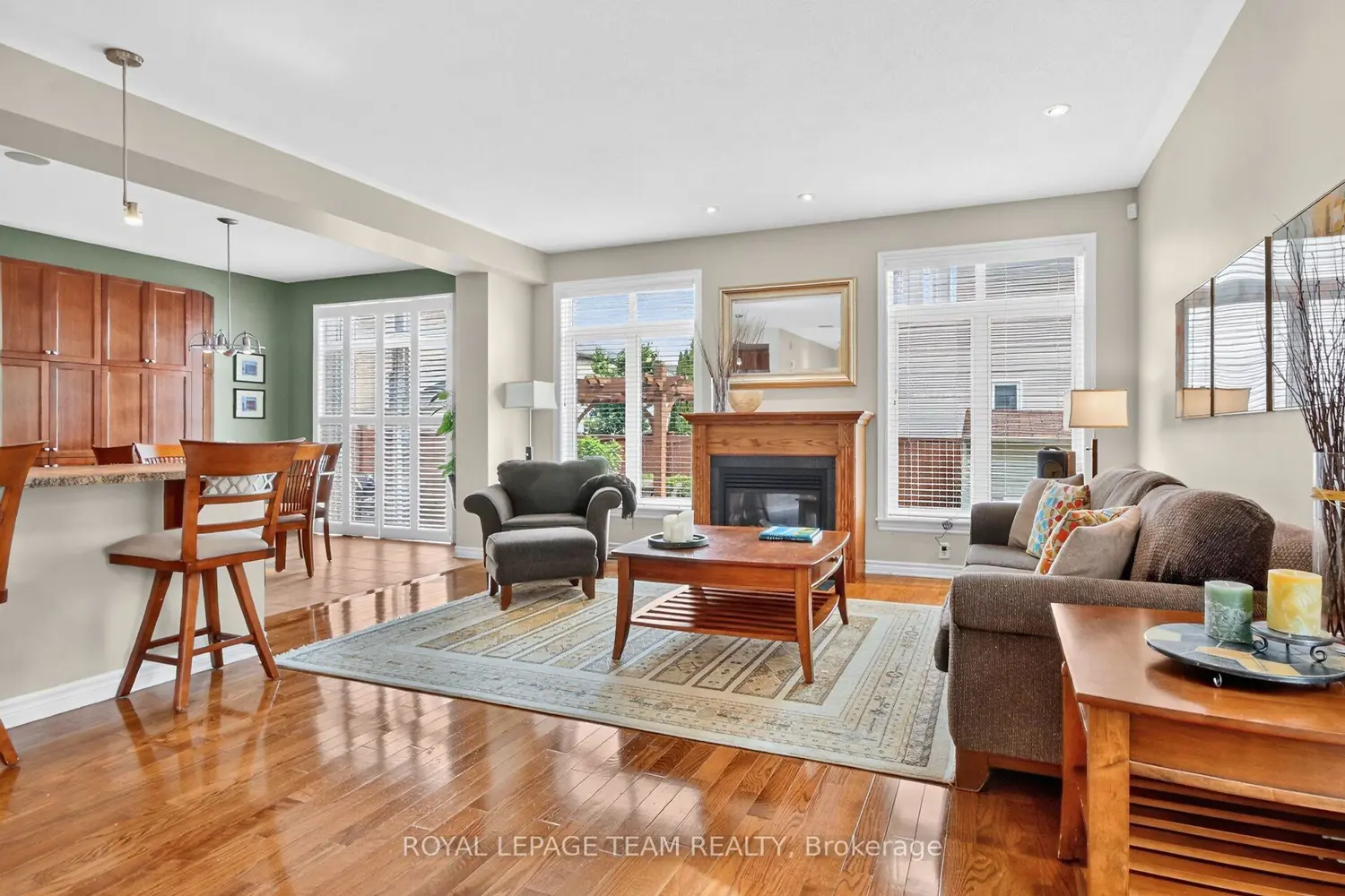 83 Lydia Way photo 3