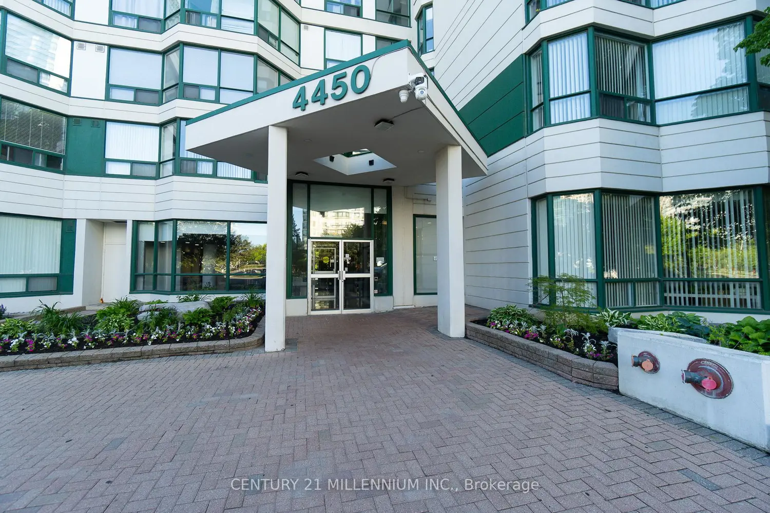 4450 Tucana Court 902 photo 2