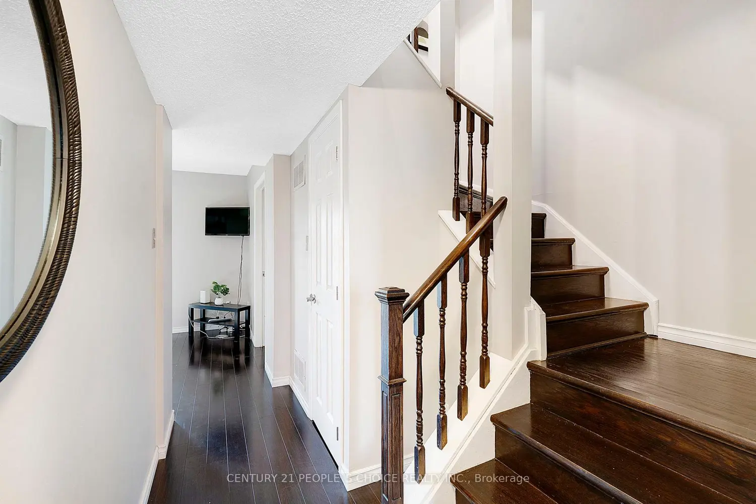 5878 Montevideo Road 22 photo 5