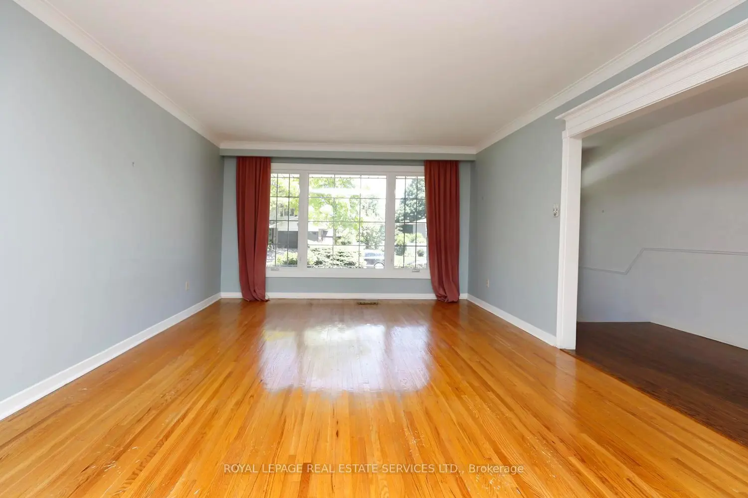 1492 Hillgrove Road photo 4
