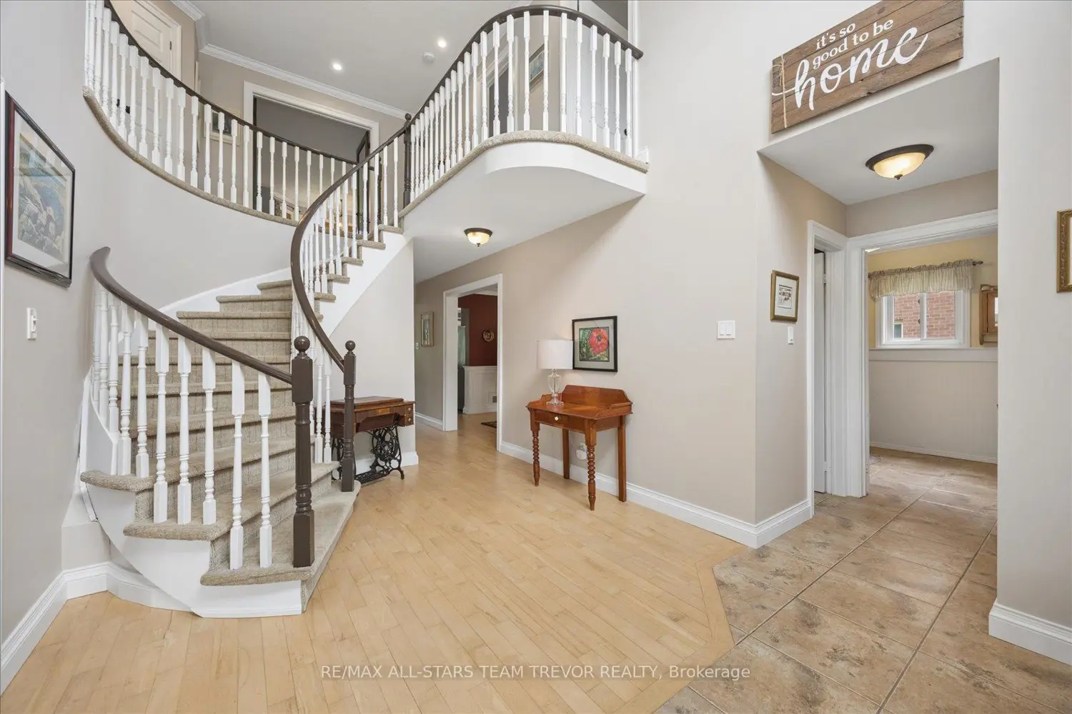 46 Chartwell Crescent photo 2