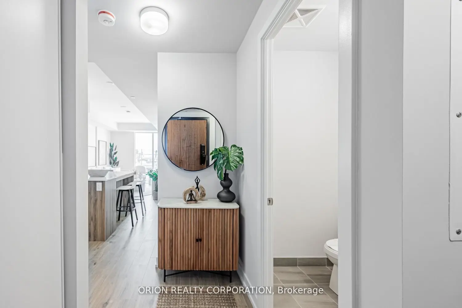 201 Brock Street 210 photo 4