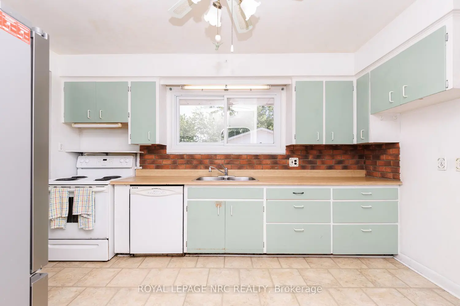 13 Bosnich Avenue photo 4