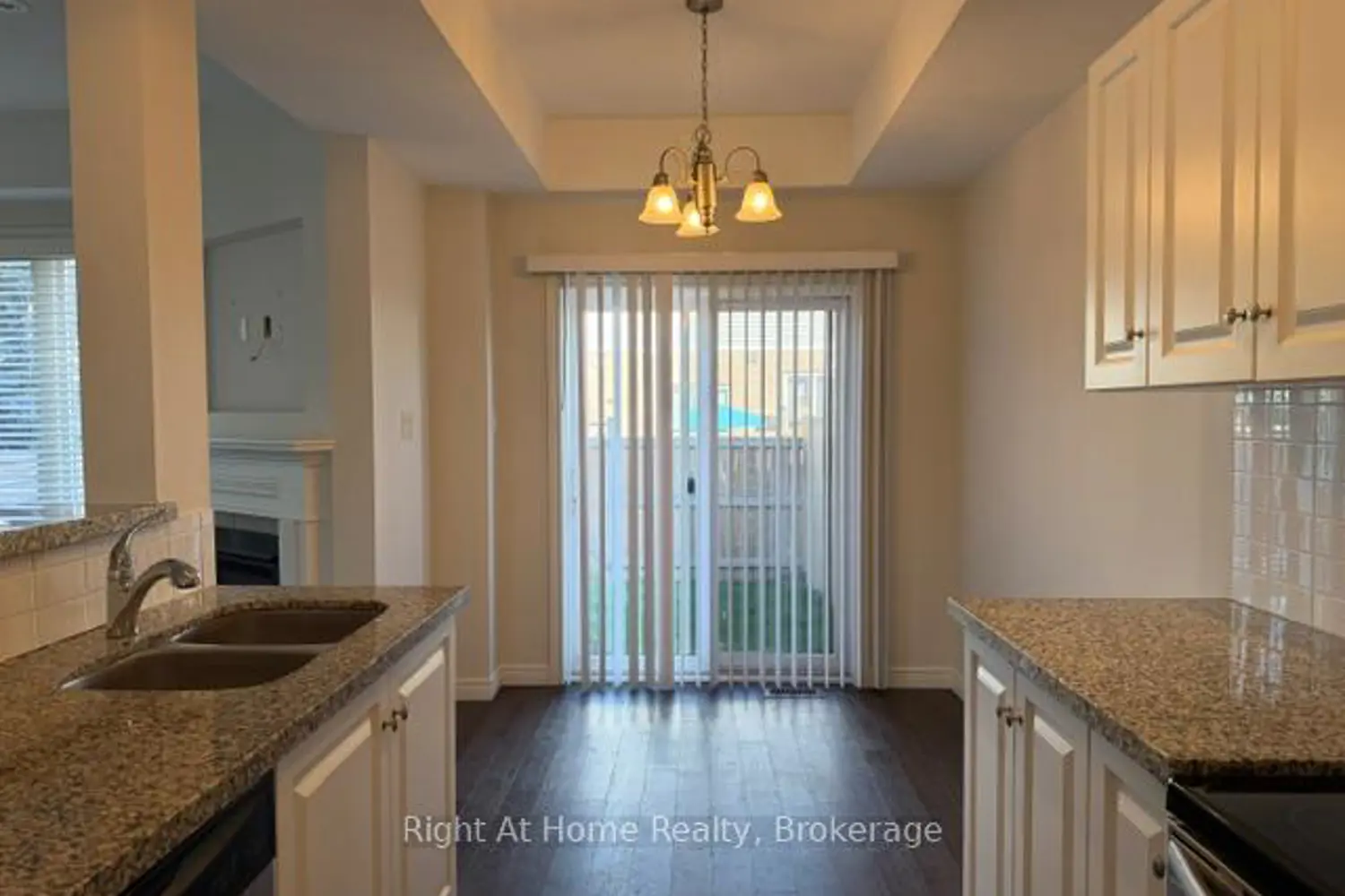11 White Star Lane photo 4