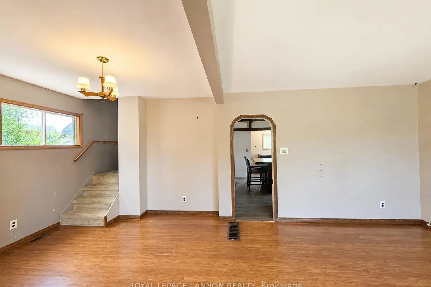 318 Empire Avenue photo 5