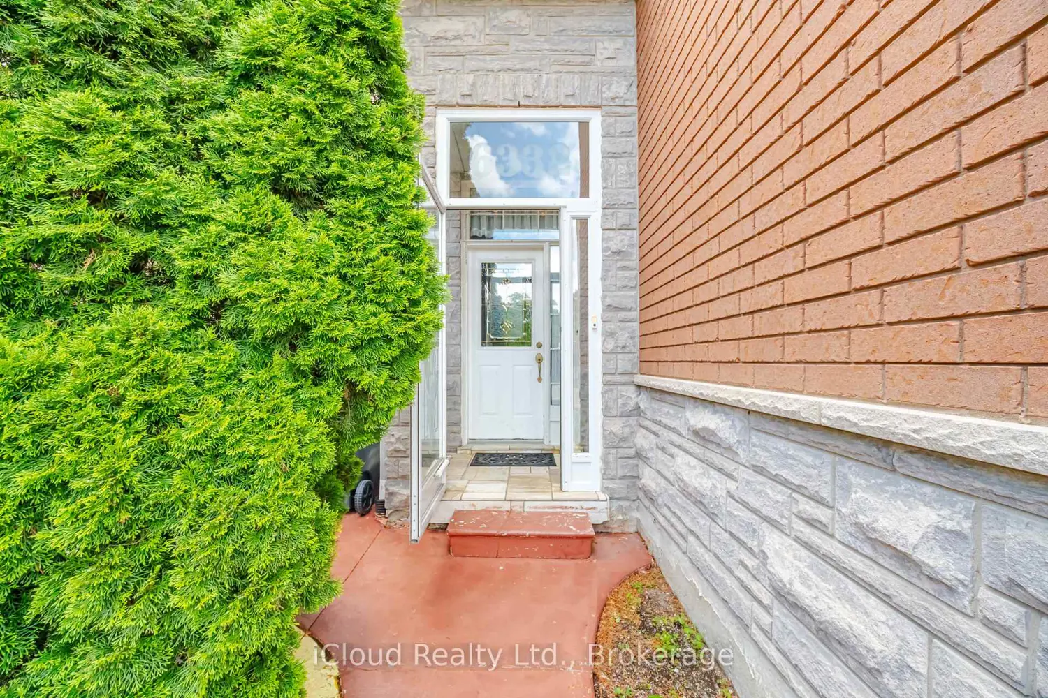 6332 Glen Meadows Road photo 5