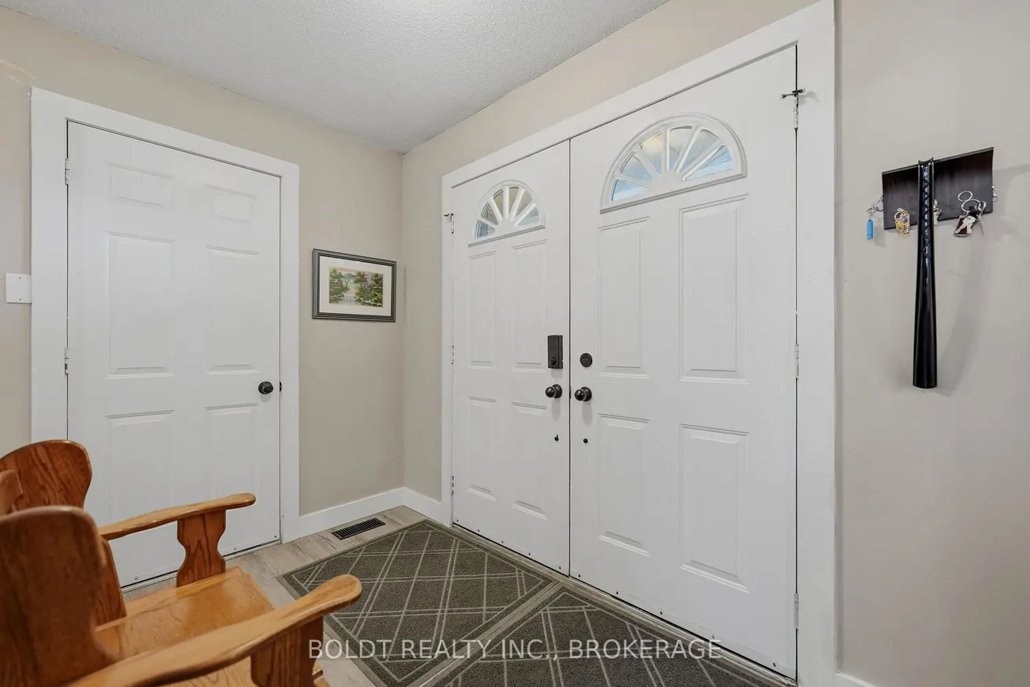 77 Erion Road 14 photo 5