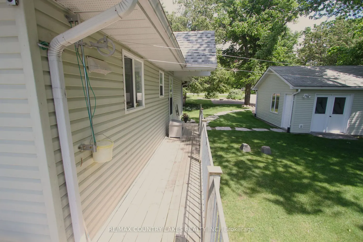 27 Hillcrest Avenue photo 4