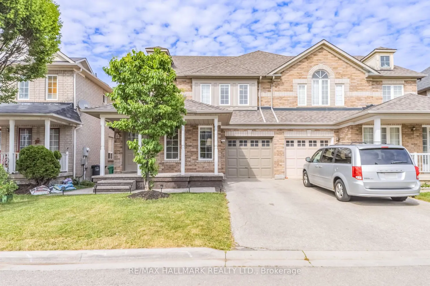 5437 Rochelle Way