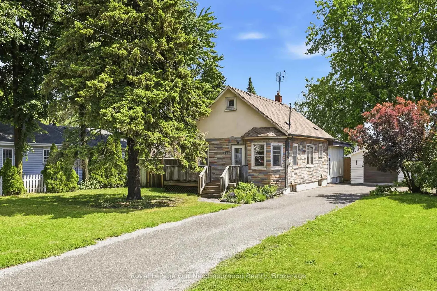 329 Perry Street photo 2