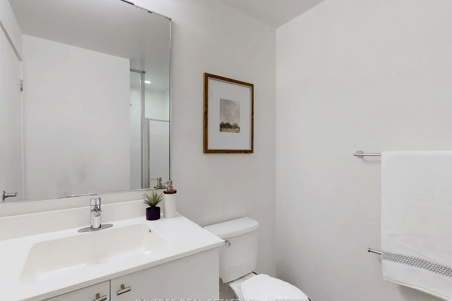 18 Rean Drive 224 photo 5