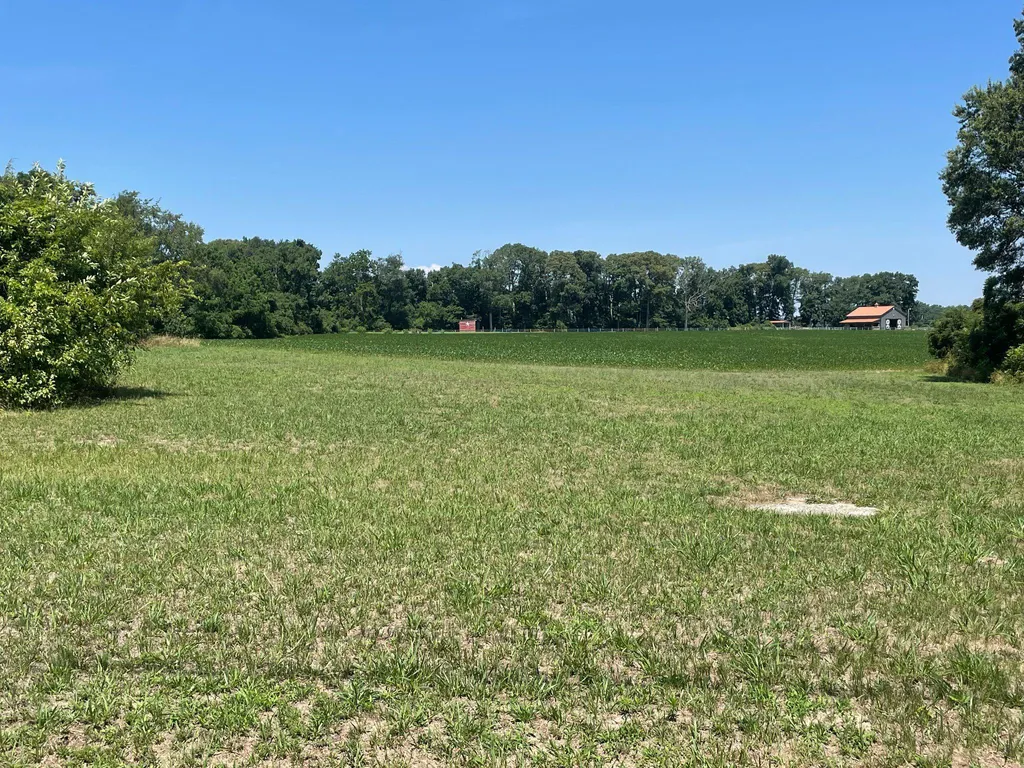 8248 Slaughter Beach Road, Milford, DE 19963