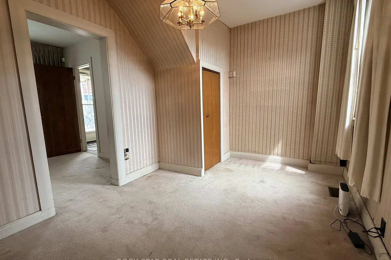 358 Barton Street photo 3