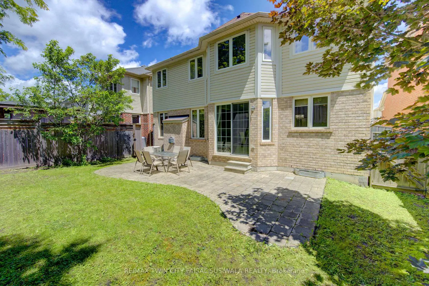 184 Fletcher Circle photo 3