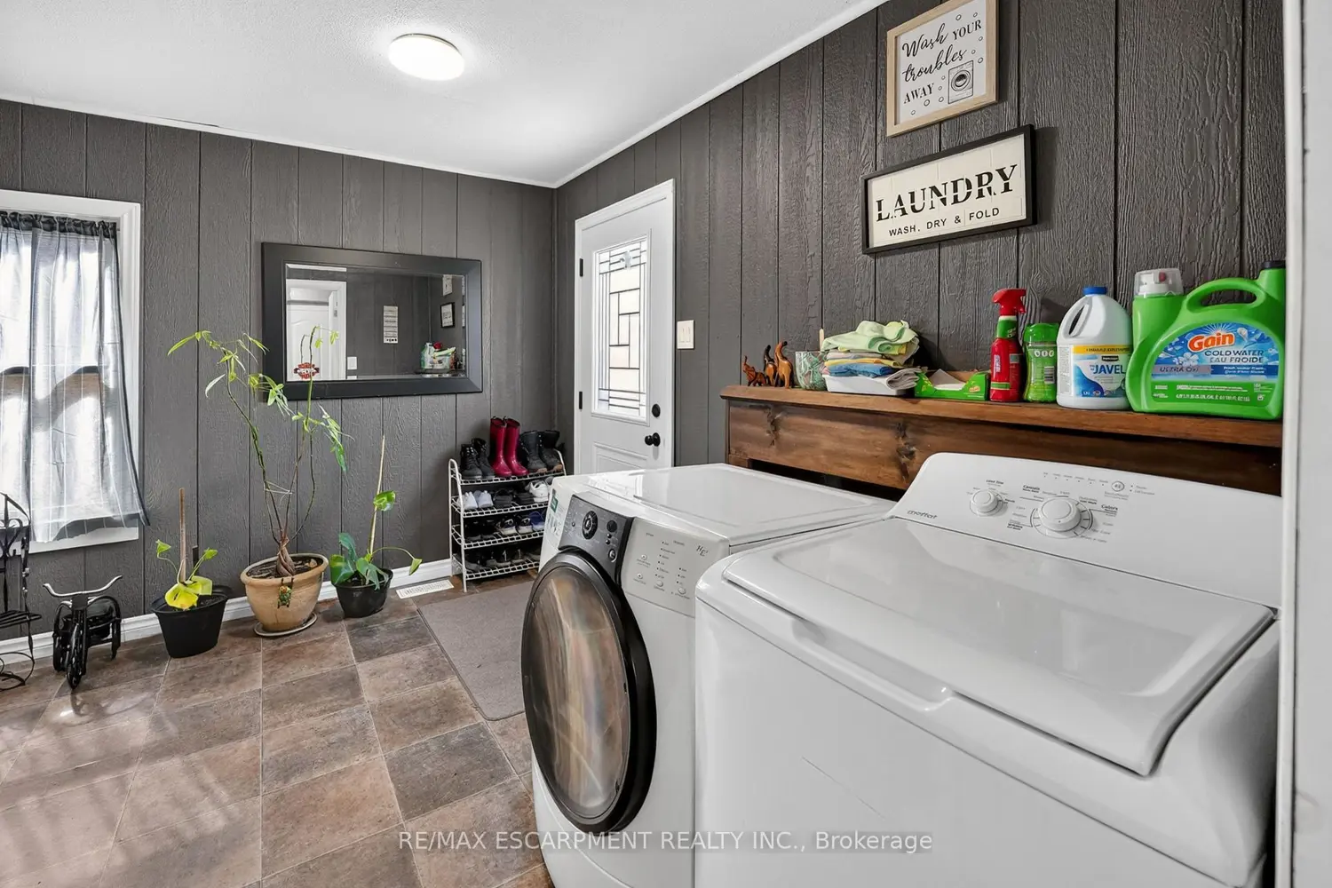 503 John Street photo 4