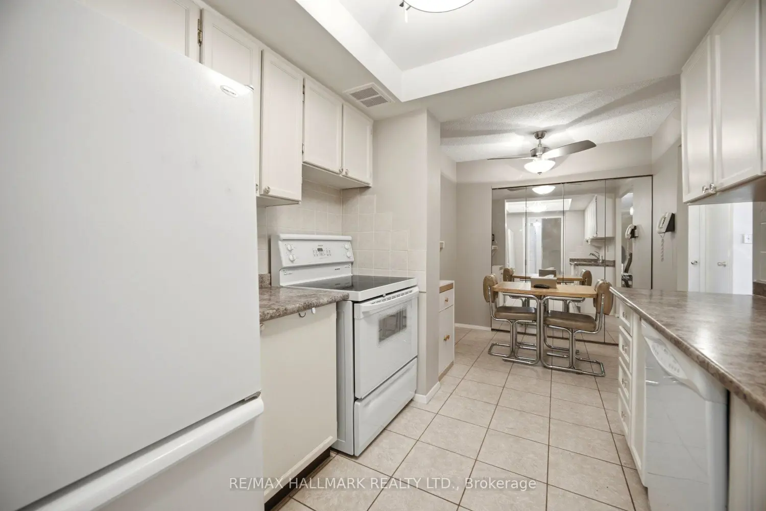 3131 Bridletowne Circle 1701 photo 4