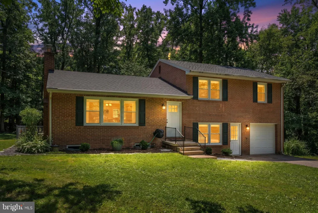 1316 Providence Road, Towson, MD 21286
