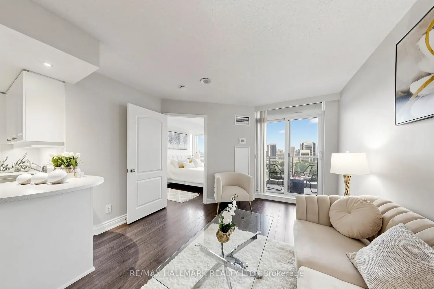 3 Rean Drive 1506 photo 3