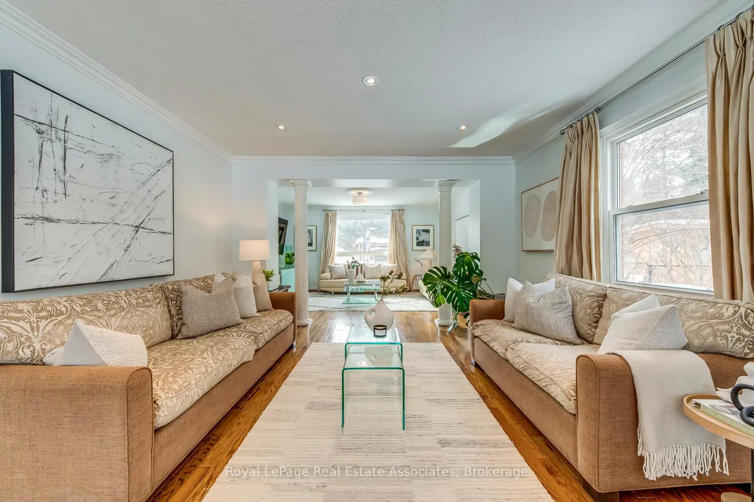 5 Huttonville Drive photo 3