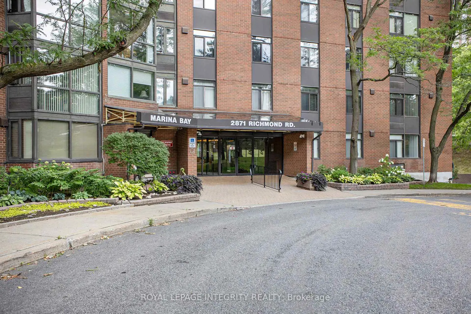 2871 Richmond Road 1608 photo 2