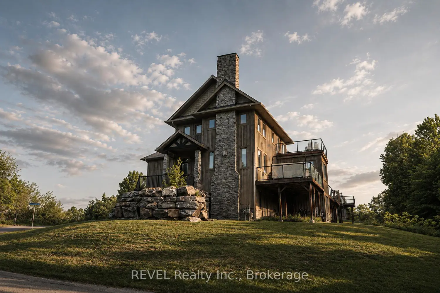 67 Rockmount Crescent photo 2