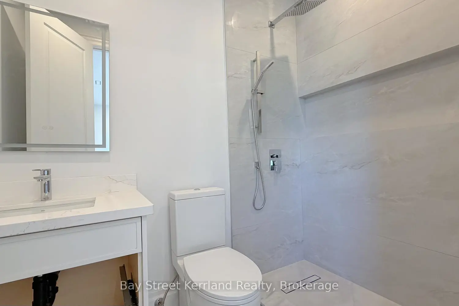 80 Highglen Avenue photo 4