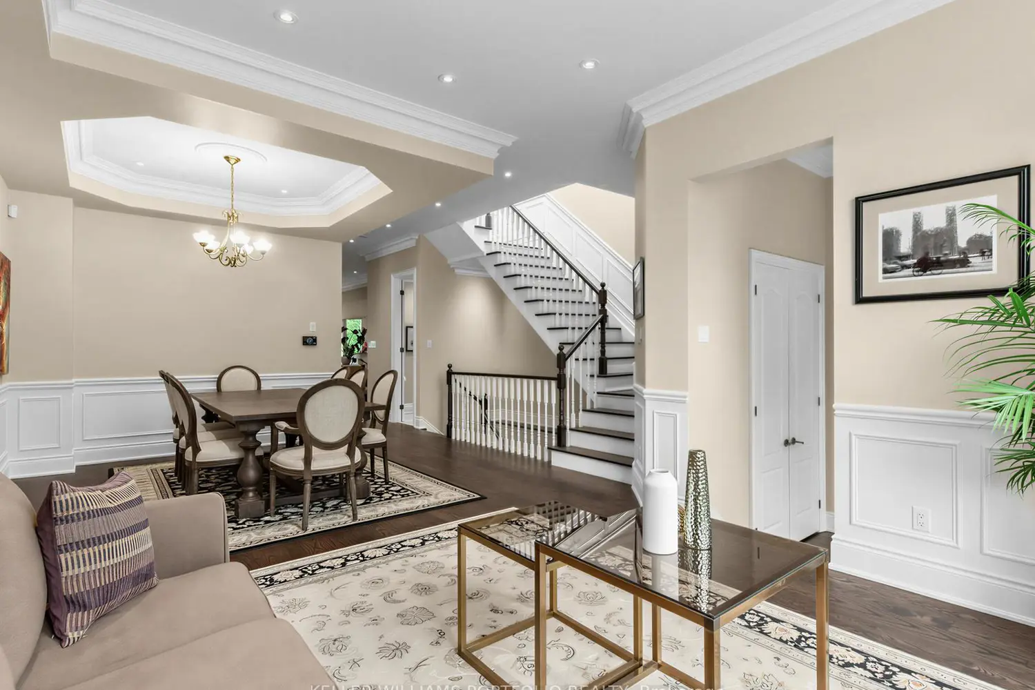 21 Albertus Avenue photo 3