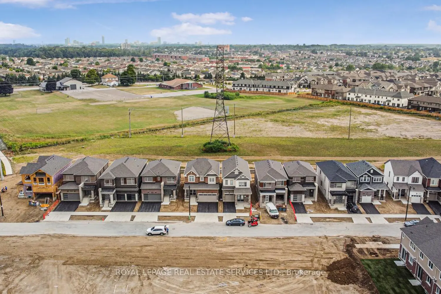 266 Millstone Street photo 2