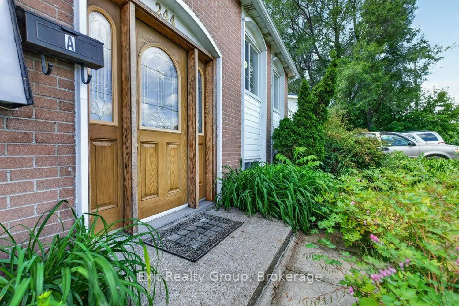244 Weller Avenue photo 3