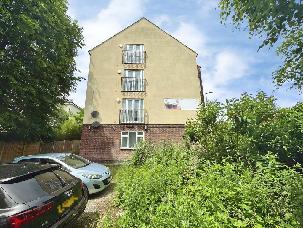 14 bed flat for saleLime Walk, Littleover DE23 photo 3