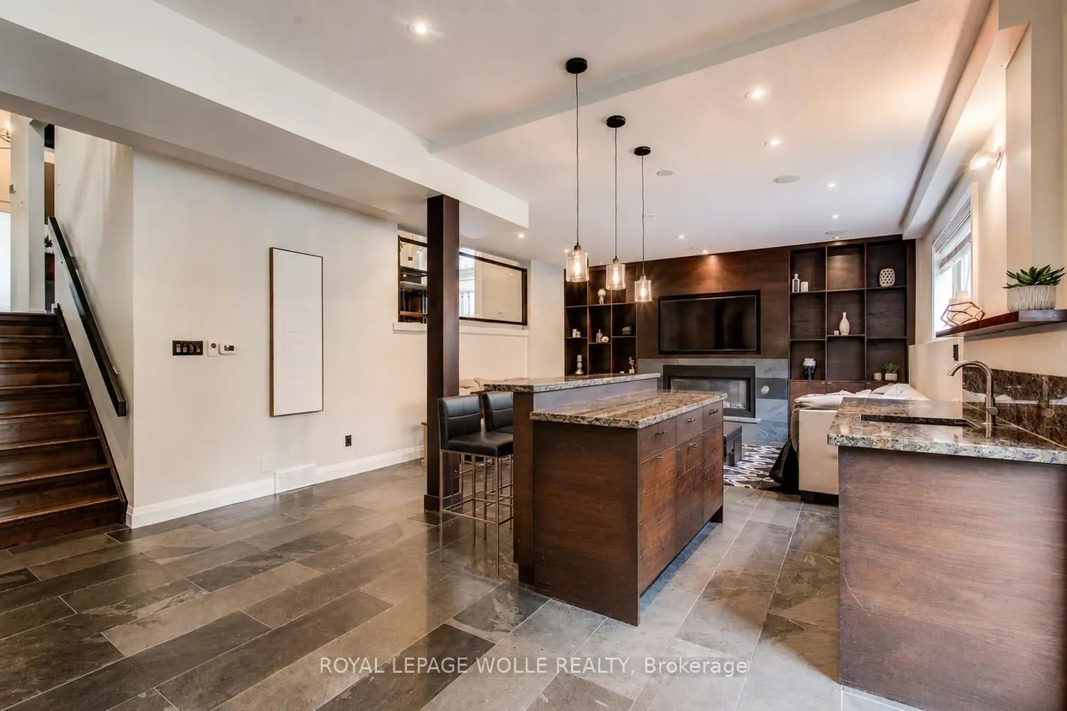 561 Chancery Lane photo 4