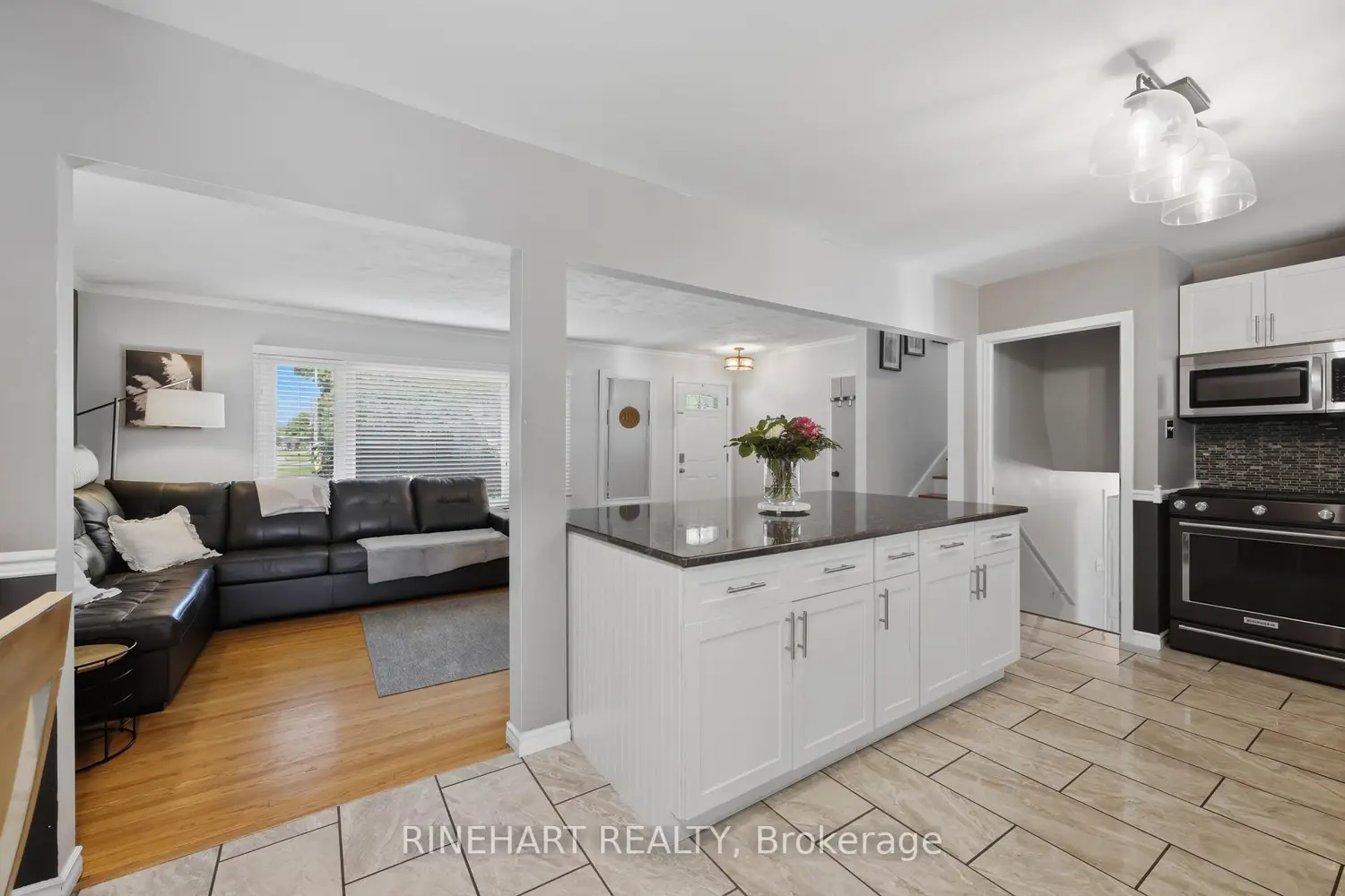 171 Orchard Road photo 2