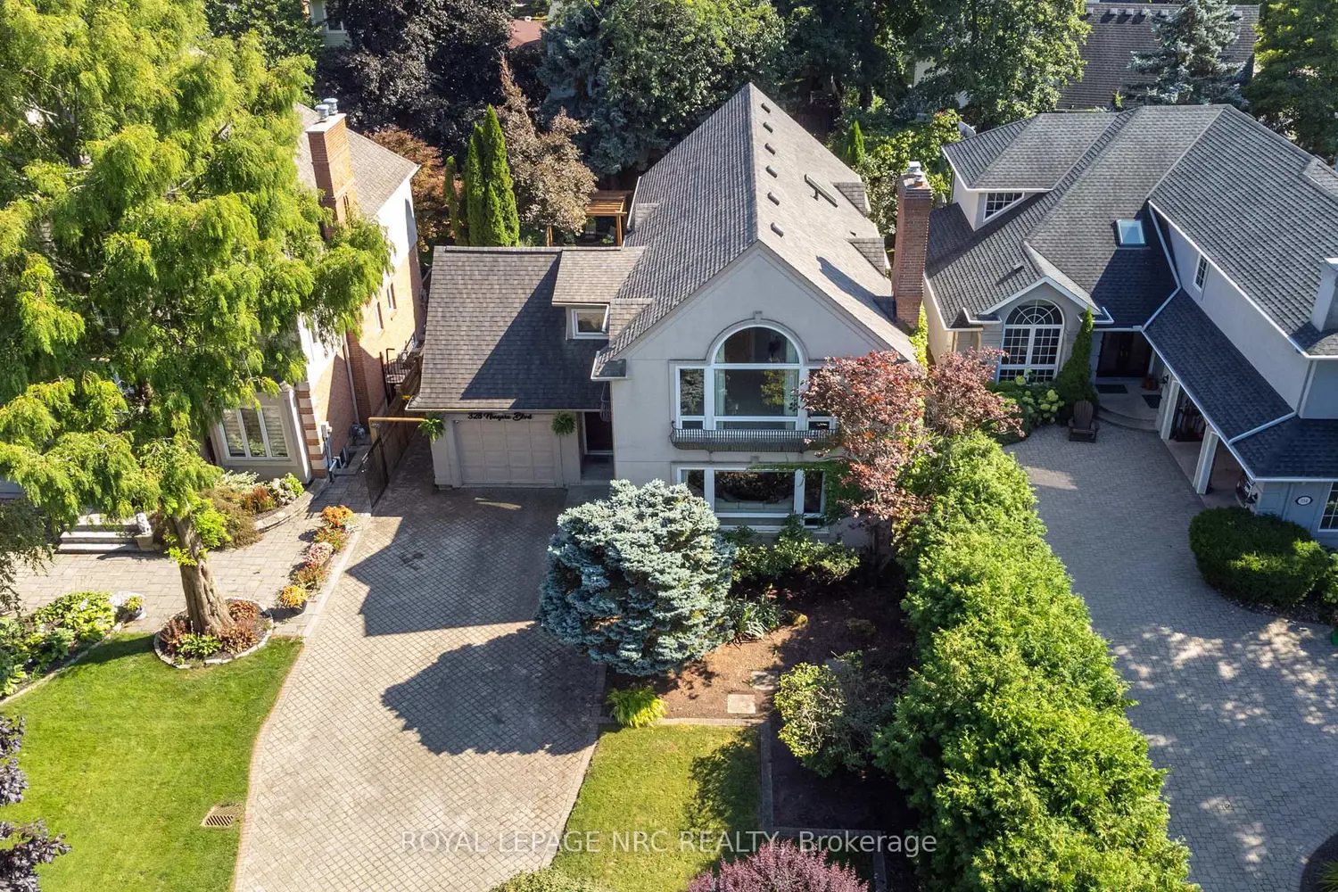 328 Niagara Boulevard photo 2