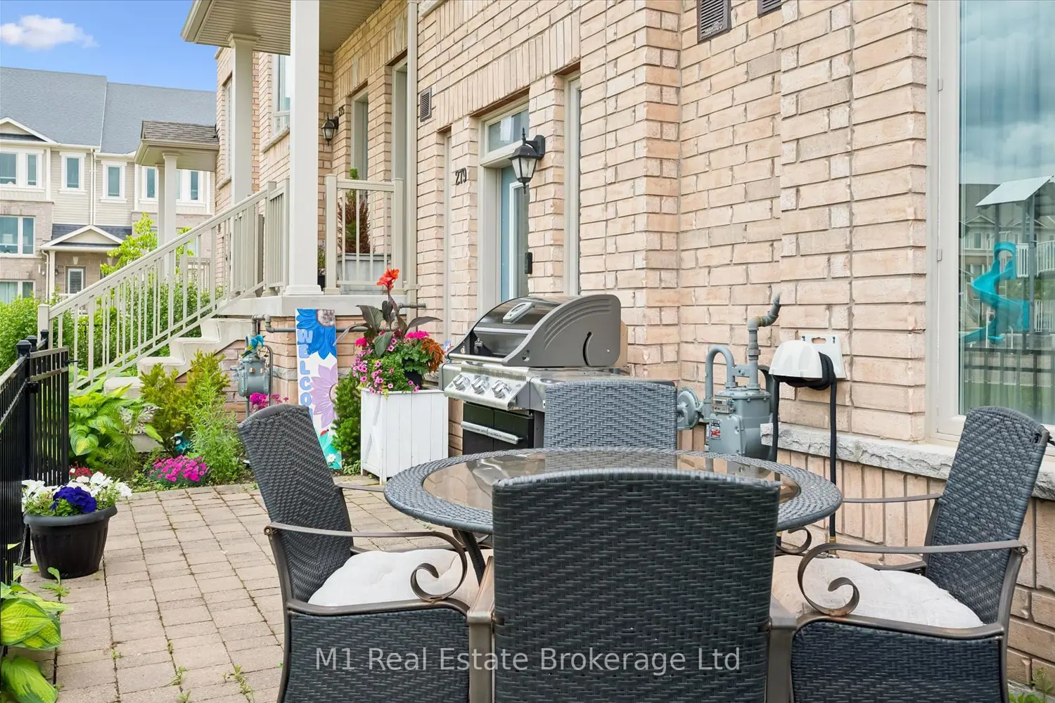 279 Law Drive photo 4