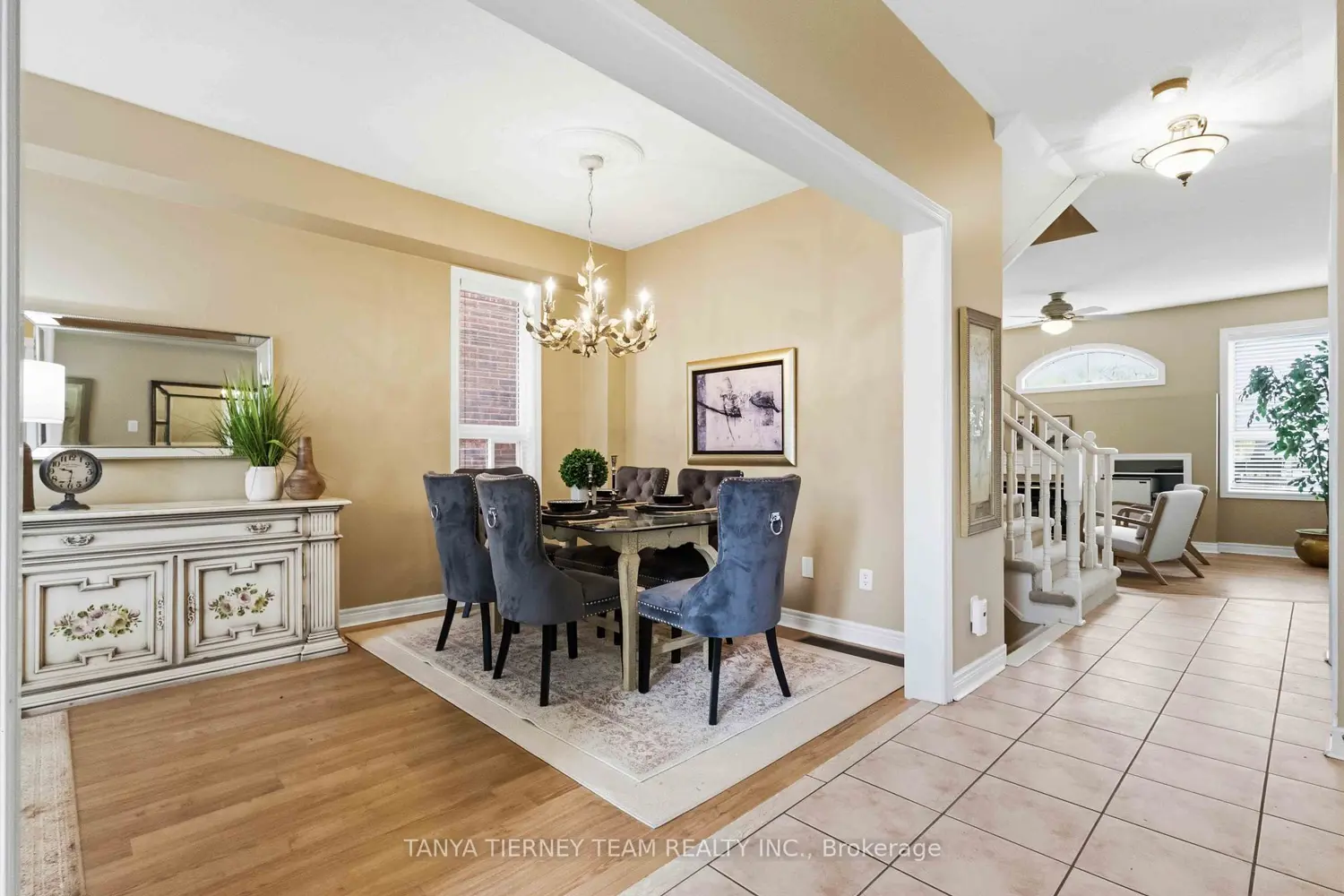 23 Cody Avenue photo 3