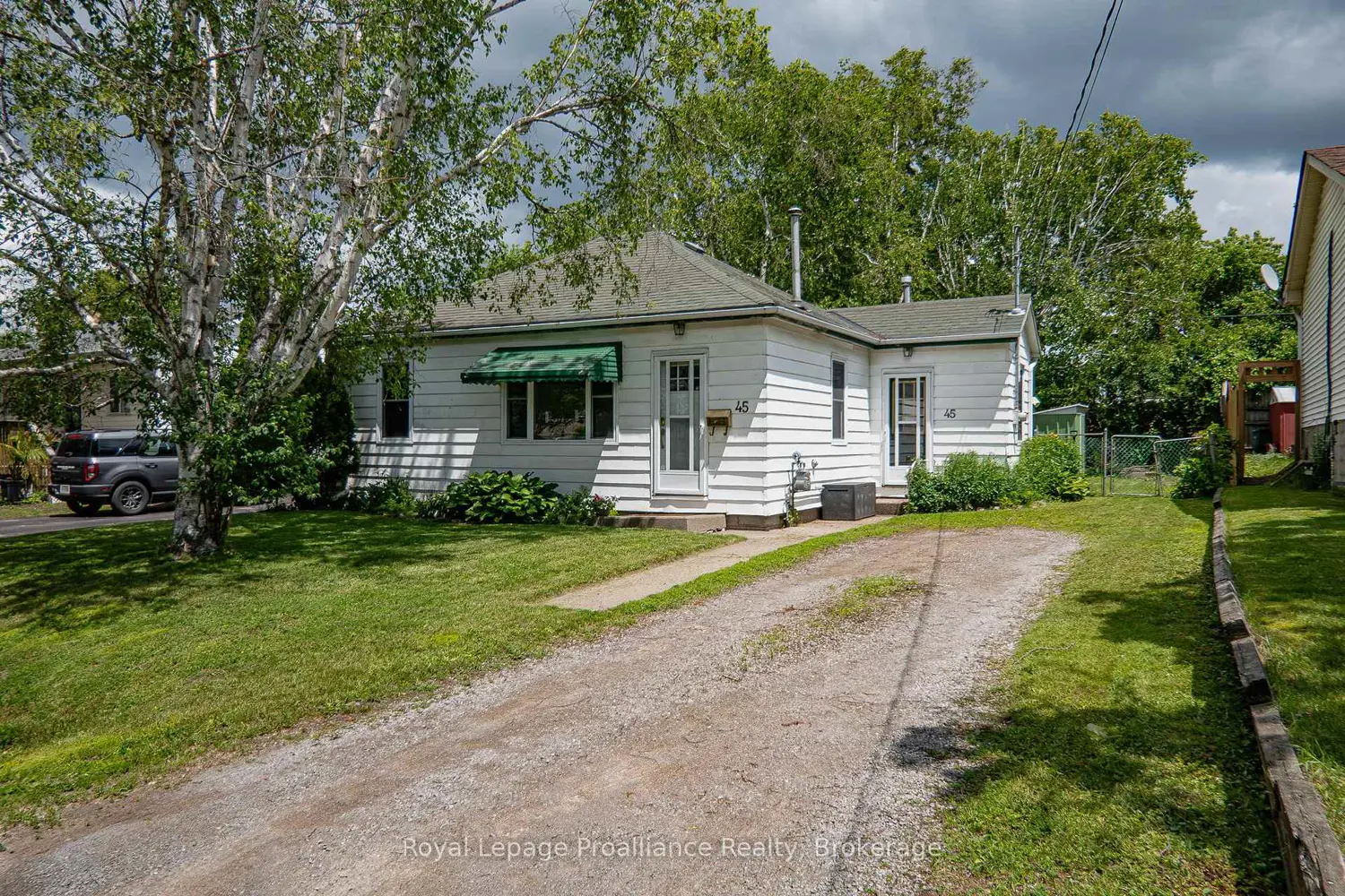 45 Valleyview Crescent