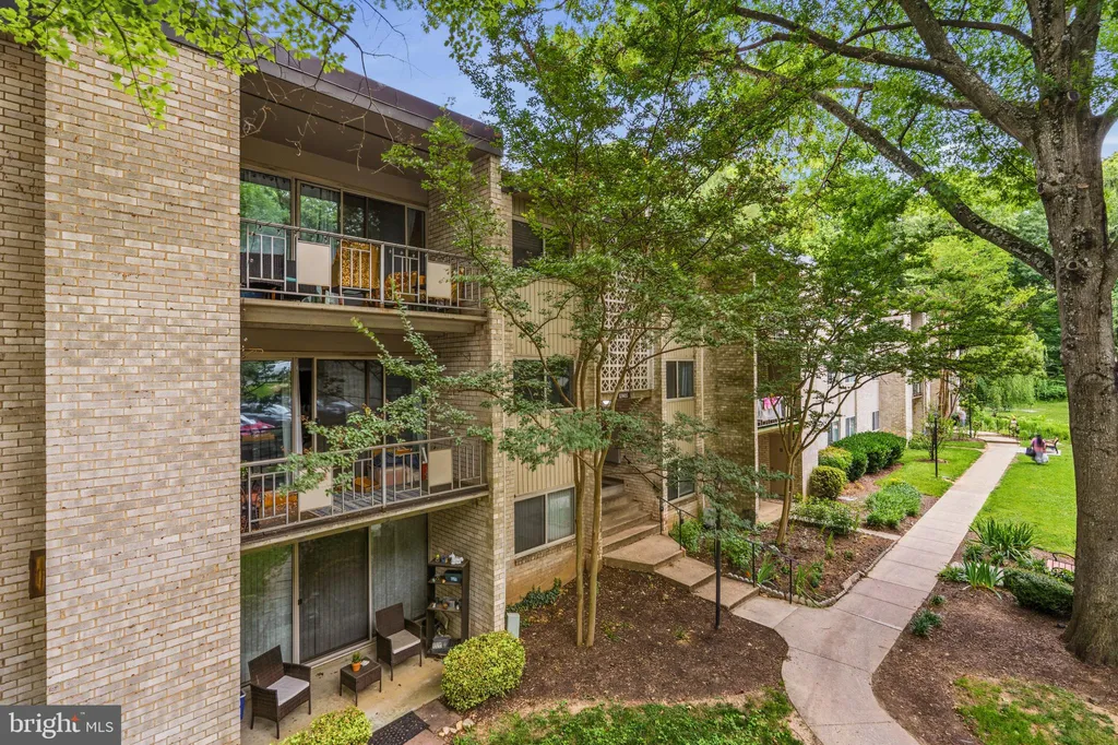 12403 Braxfield Court Unit 461-7, Rockville, MD 20852