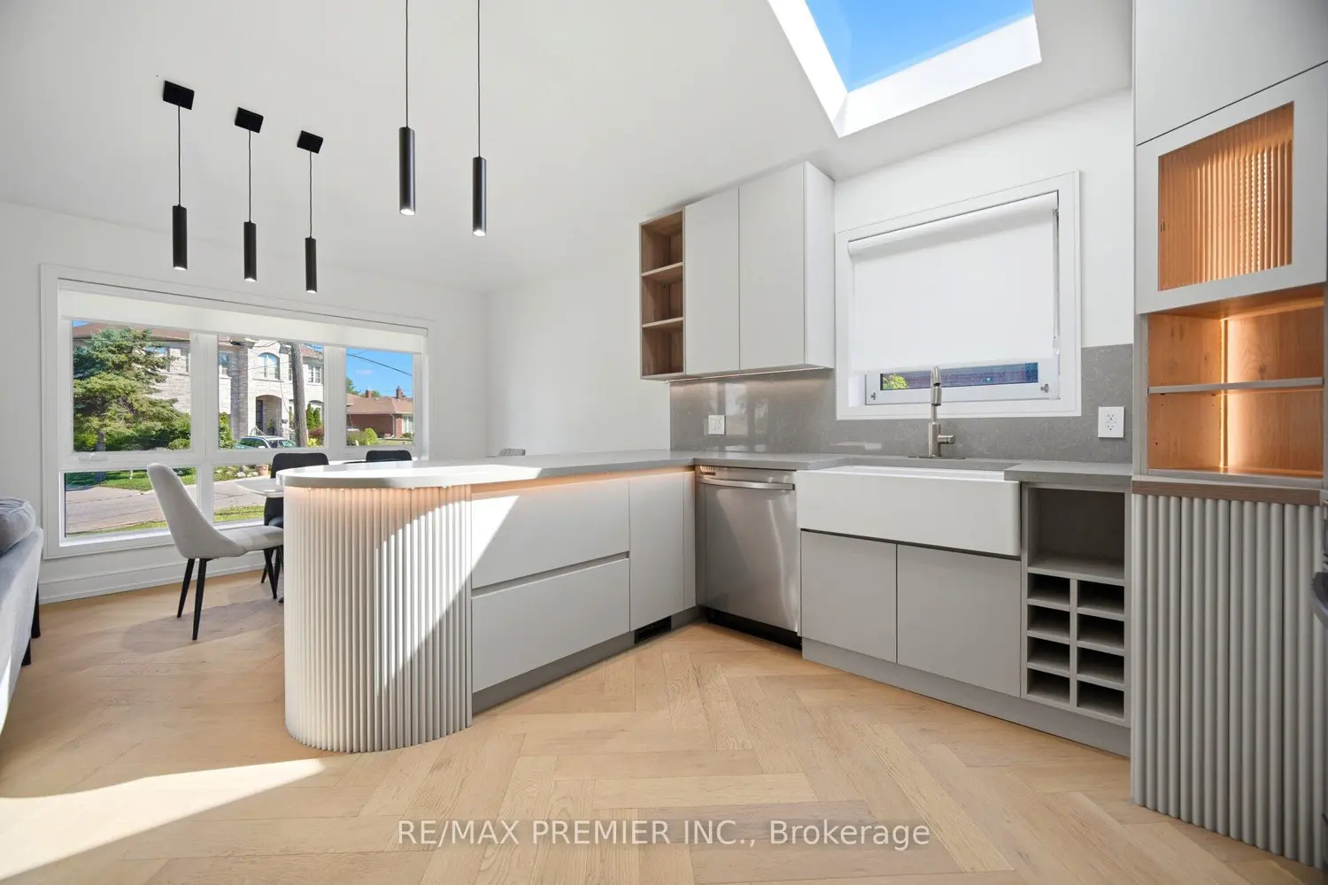 19 Jacinta Drive photo 3