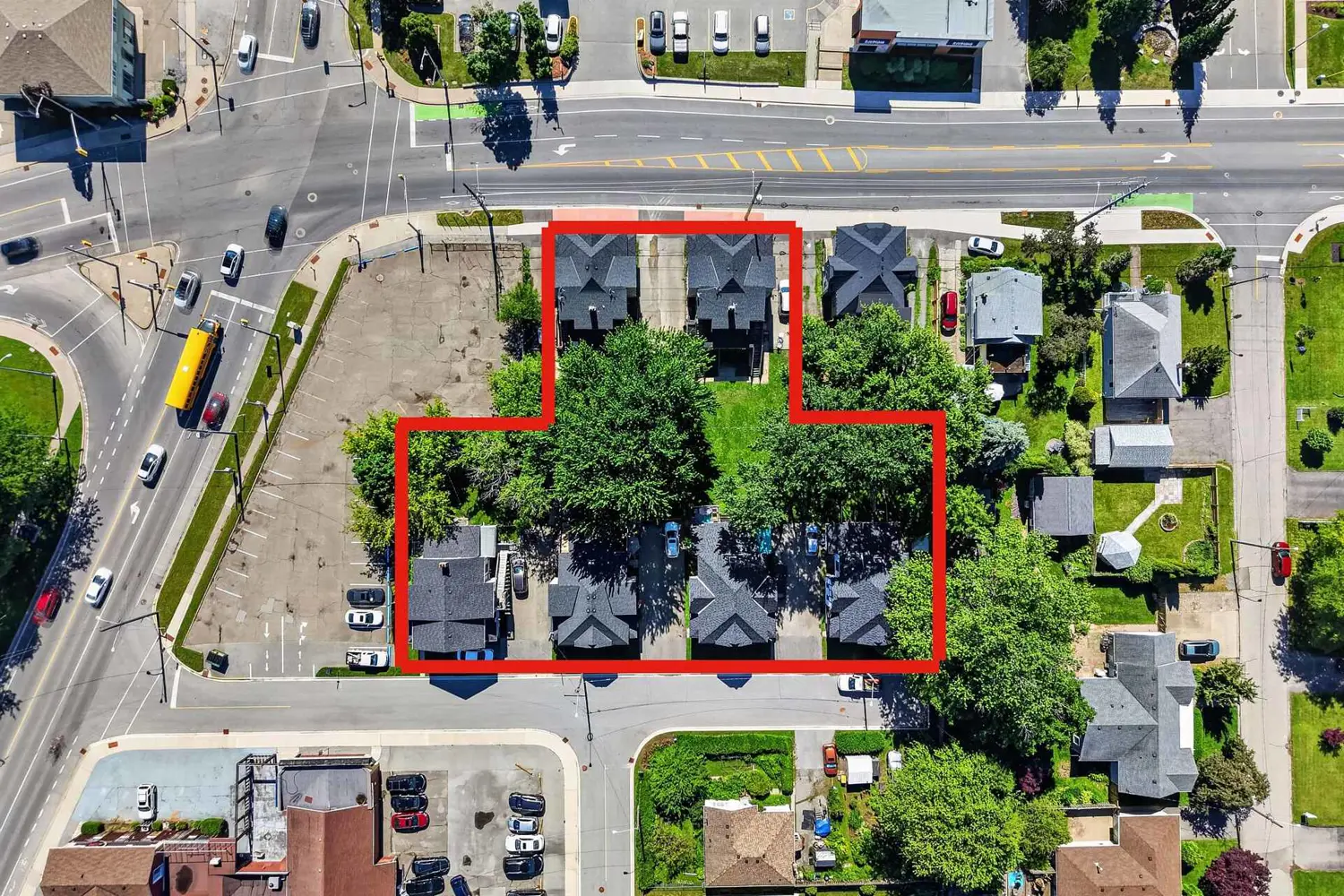 589 Ontario Street photo 3