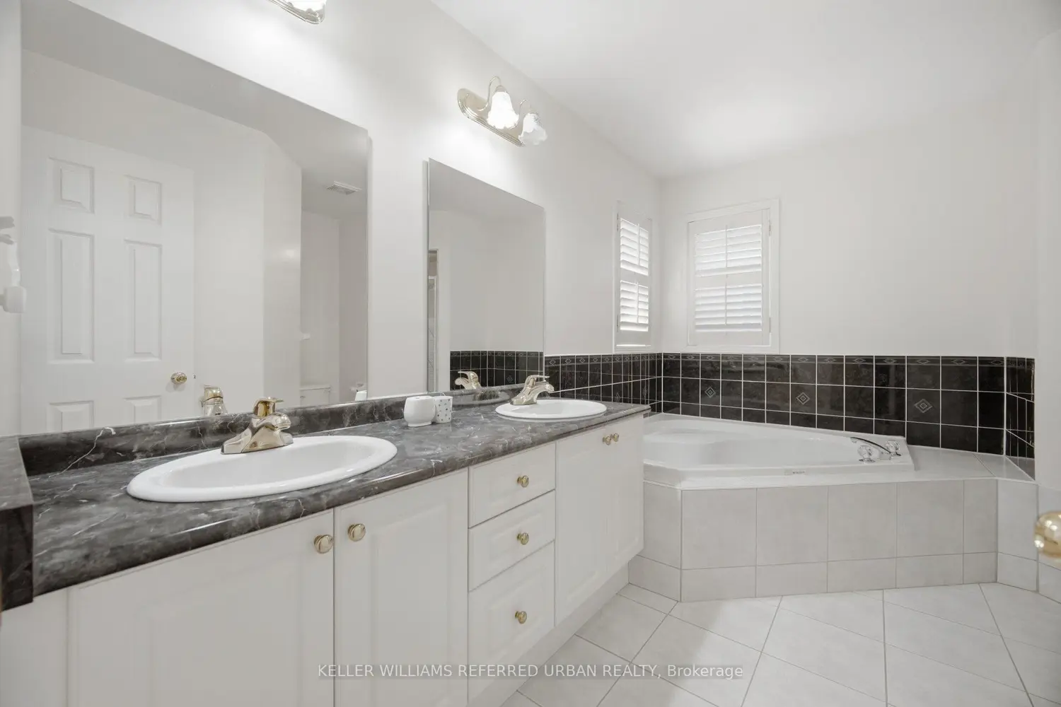 239 Drummond Drive photo 5