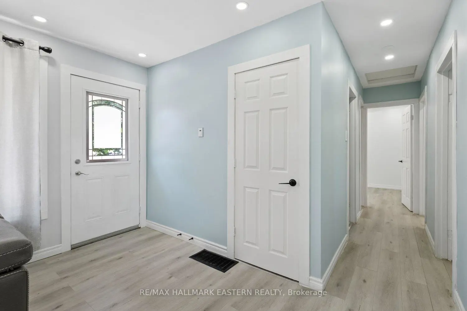 7130 Sidey Drive photo 4