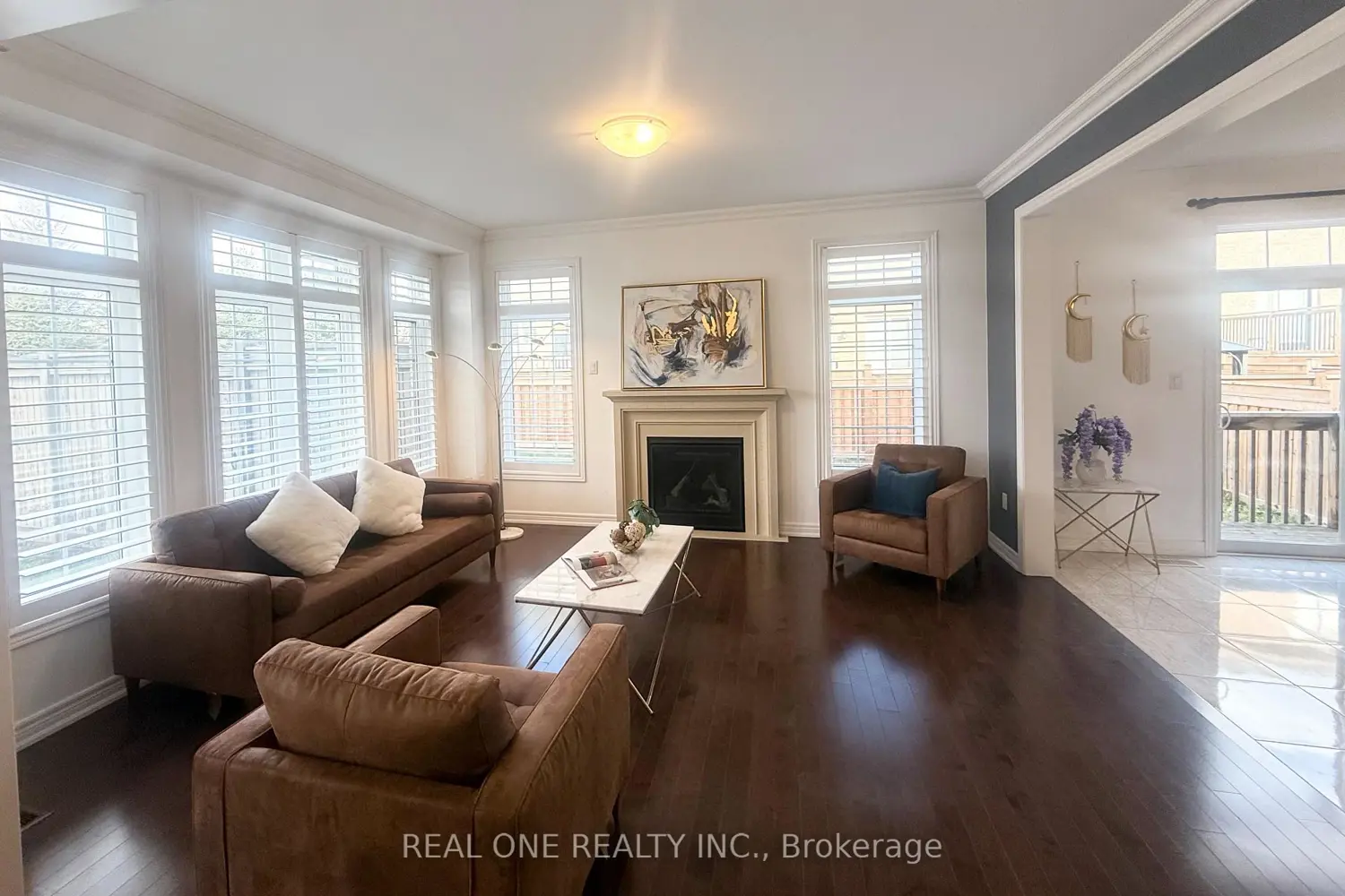 39 Mowder Drive photo 4