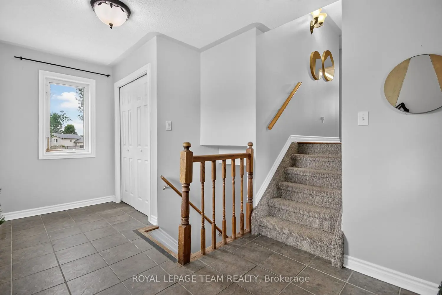 148 Charlotte Street photo 5